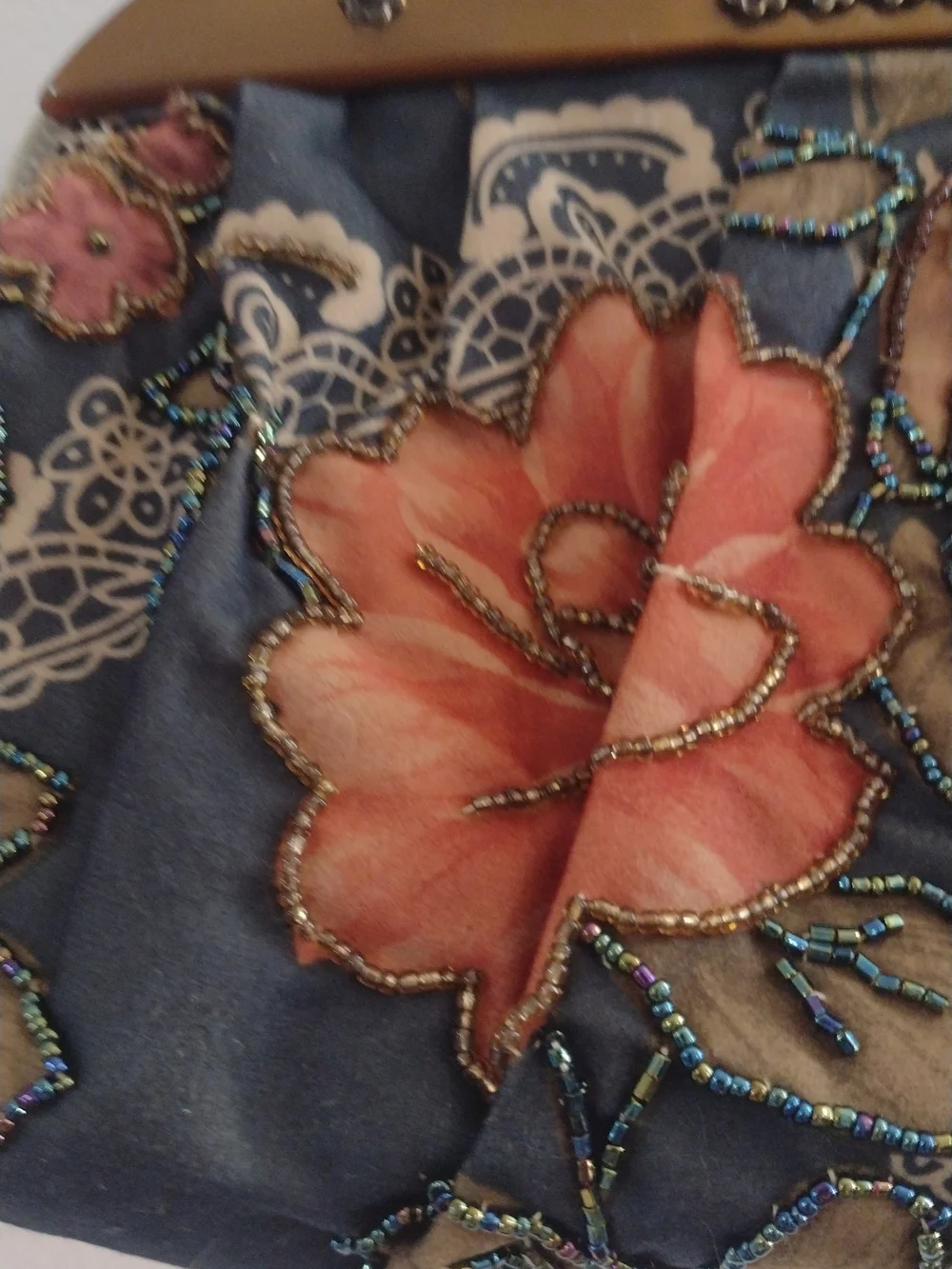 Vintage Floral Beaded Evening Clutch - Black & Tan